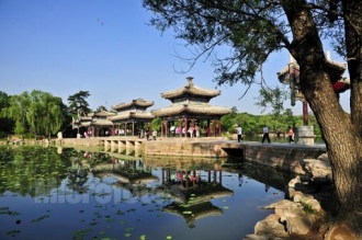 秦皇島.北戴河.山海關(guān).避暑山莊.清東陵.天津.汽車5日游